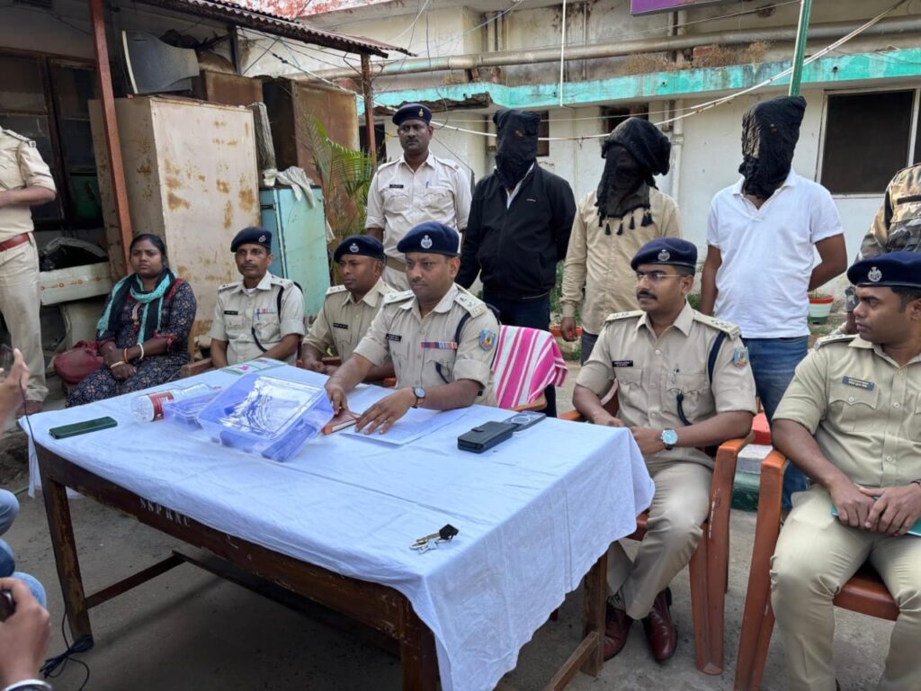 कालू लाम्बा गिरोह के तीन शातिर अपराधी गिरफ्तार